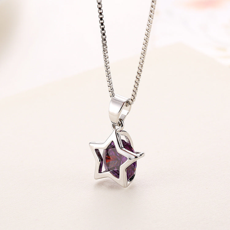 Exquisite fashion hollow gem necklace