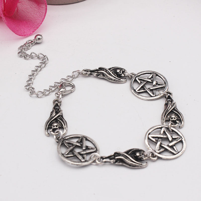 Women's Fashion Pentagram Bat Clavicle Chain Bracelet Set